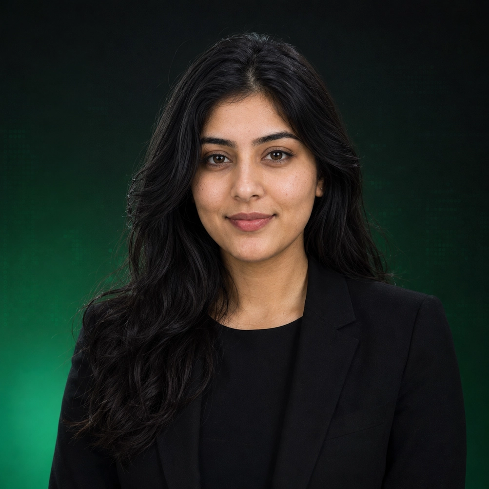 Momna Imran · Communications & Audit